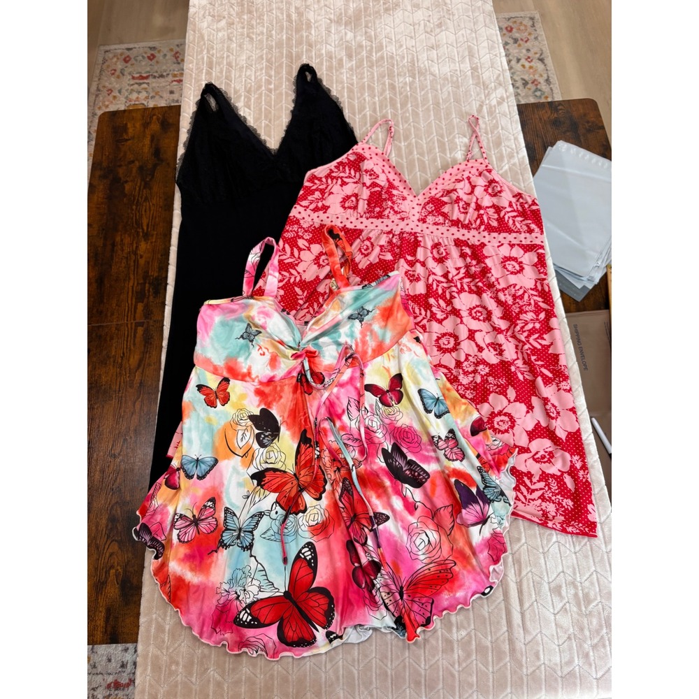Lot of 3 Womens Nightgowns Lace Black Floral Red Butterfly Tie Dye Sleepwear